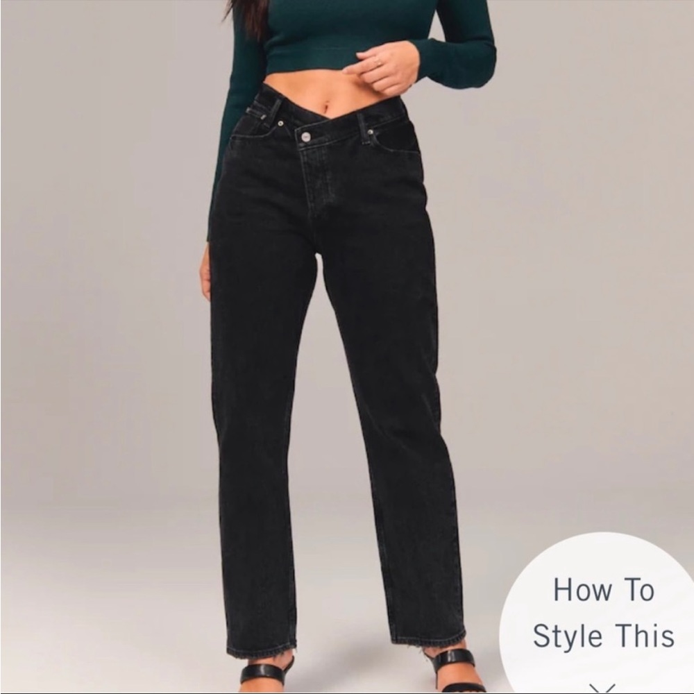 Abercrombie & Fitch Curve Love The Dad High Rise black denim asymmetric jeans
